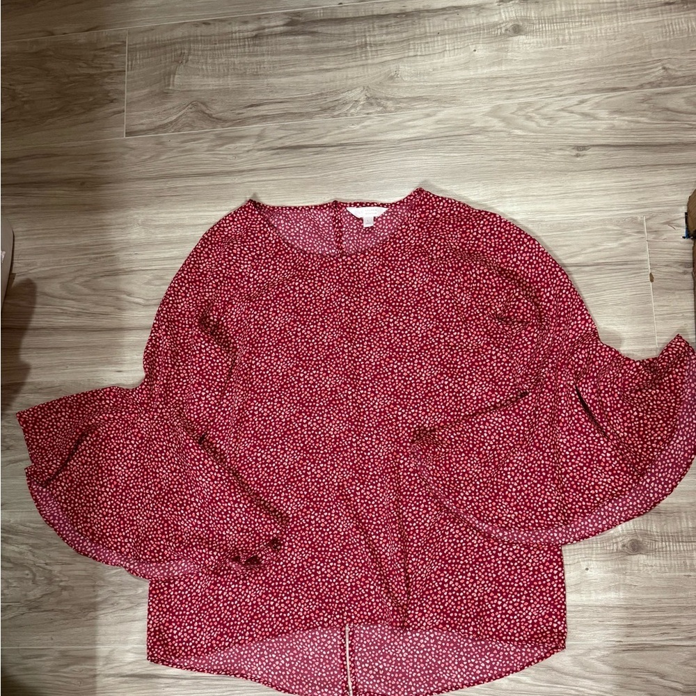 Lauren Conrad women's blouse size L red flared sleeve